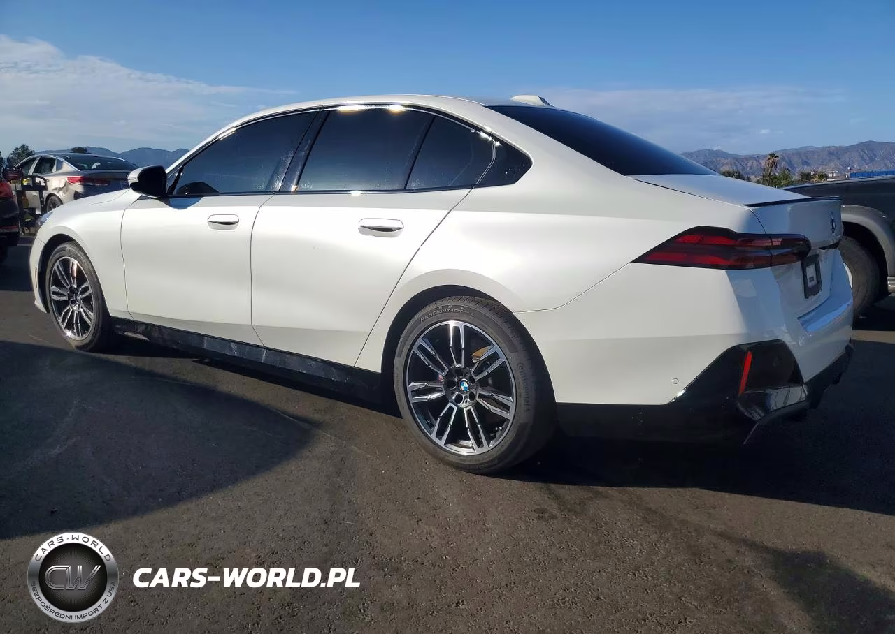 2024 BMW 530 I VIN:WBA43FJ05RCS99097 - 2