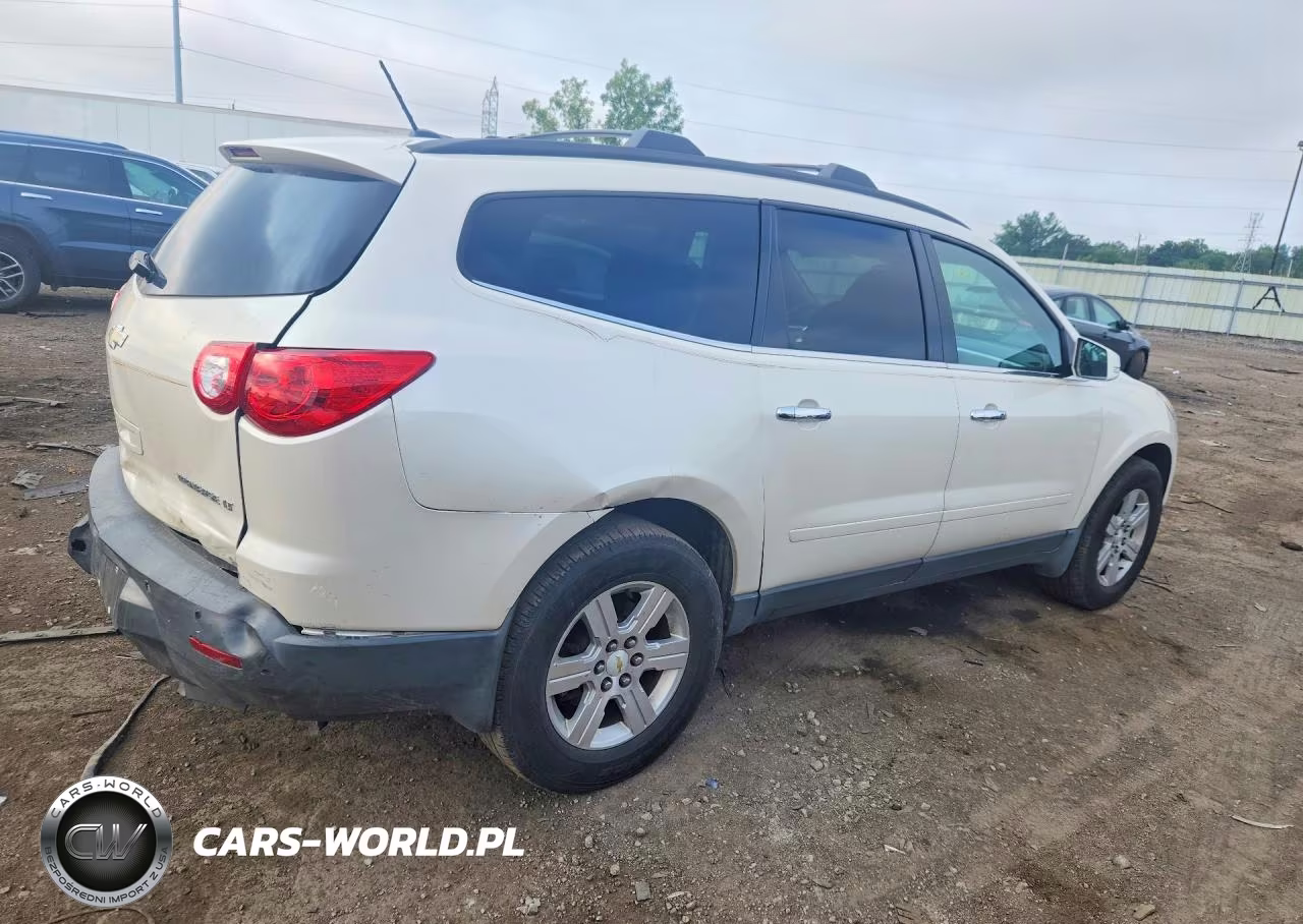 2012 Chevrolet Traverse Lt VIN:1GNKRGED3CJ127625 - 3