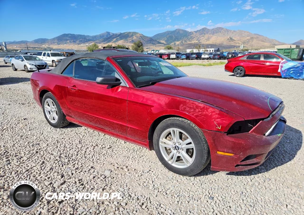 2014 Ford Mustang VIN:1ZVBP8EM6E5211077 - 4