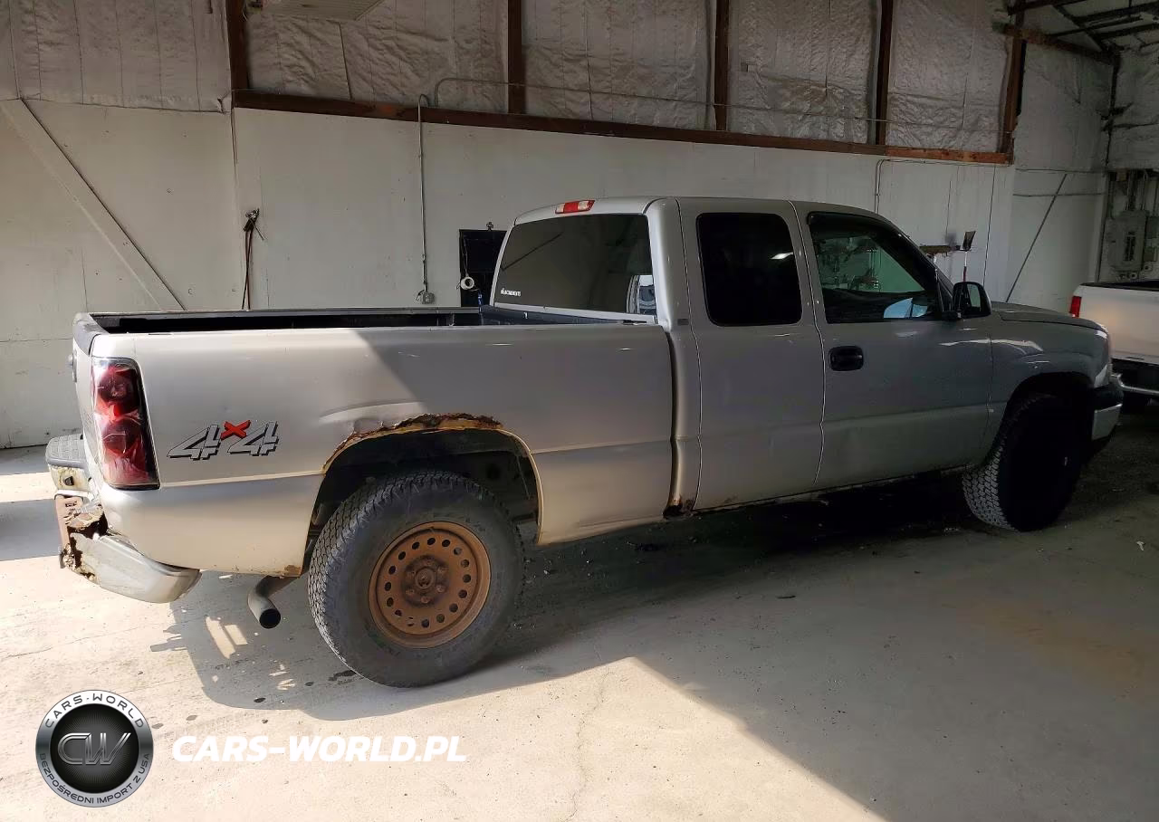2007 Chevrolet Silverado K1500 Classic VIN:1GCEK19B57Z103916 - 3