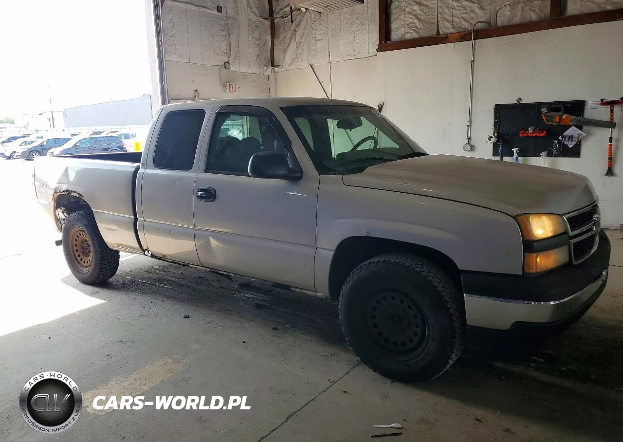 2007 Chevrolet Silverado K1500 Classic VIN:1GCEK19B57Z103916 - 4
