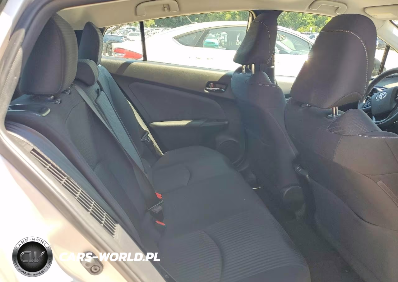 2021 Toyota Prius Prime Le VIN:JTDKAMFP8M3193813 - 10