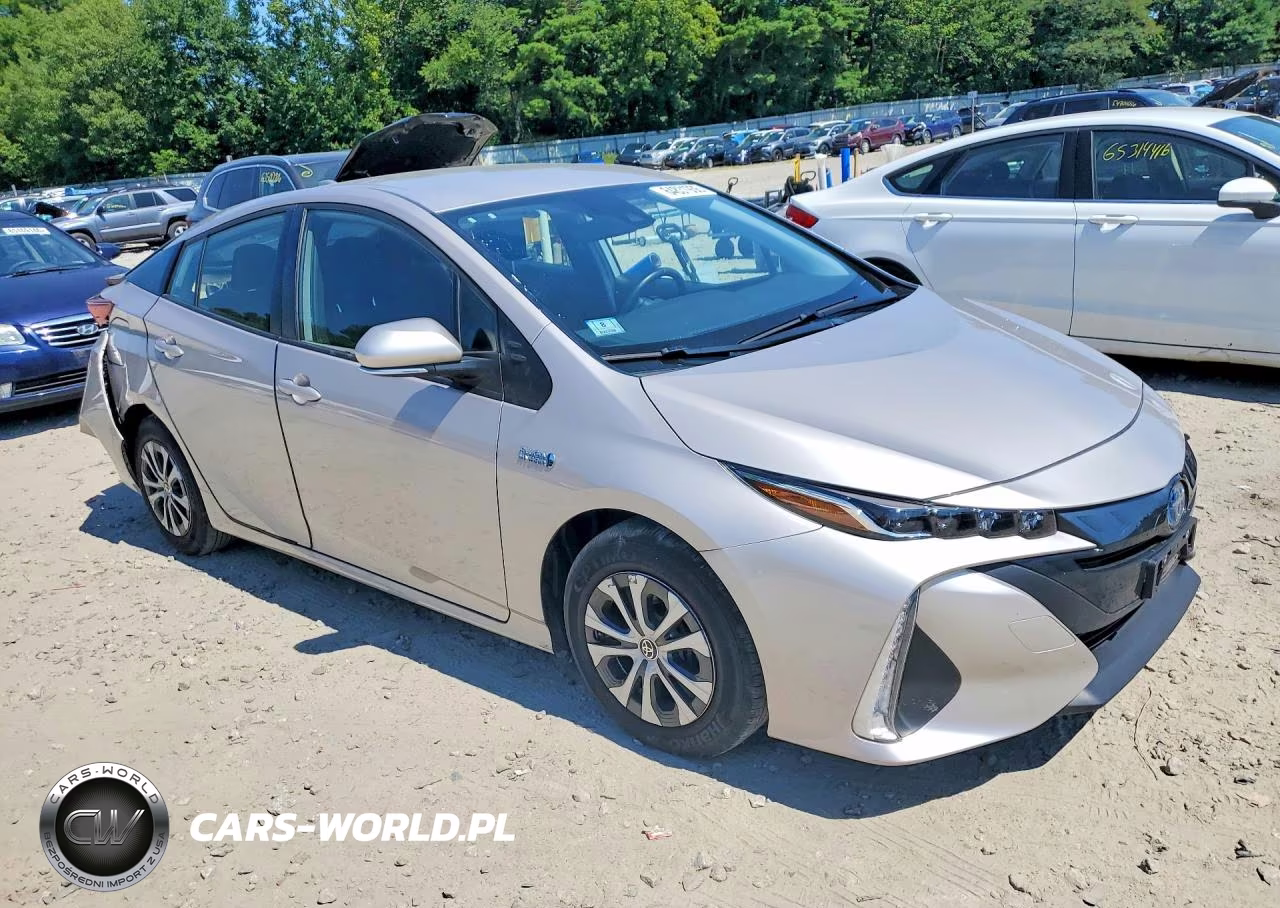2021 Toyota Prius Prime Le VIN:JTDKAMFP8M3193813 - 4