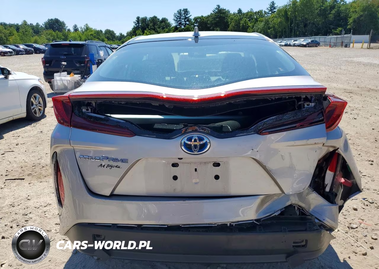2021 Toyota Prius Prime Le VIN:JTDKAMFP8M3193813 - 6