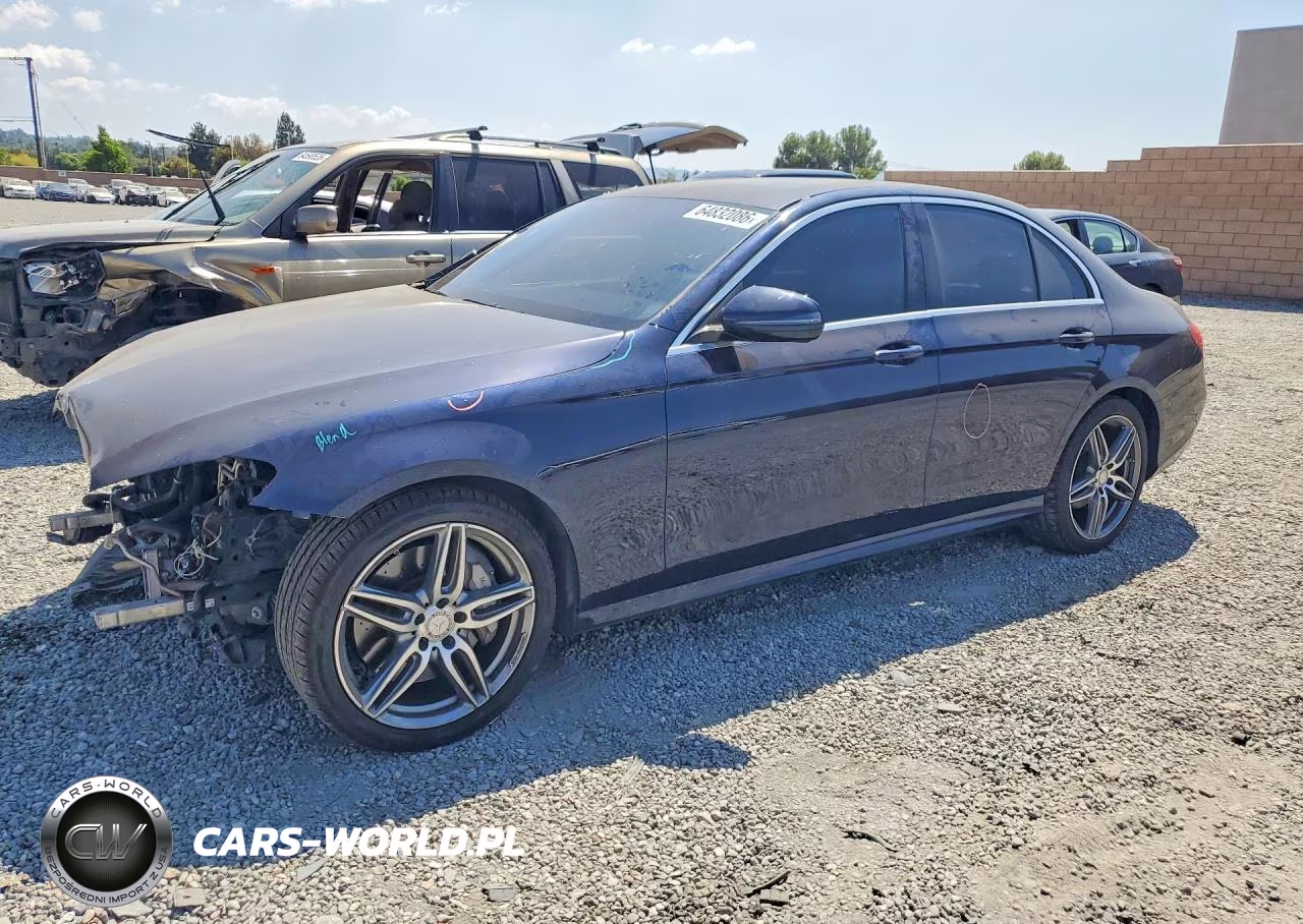 2017 Mercedes-Benz E 300 – zdjęcie 1 z 12