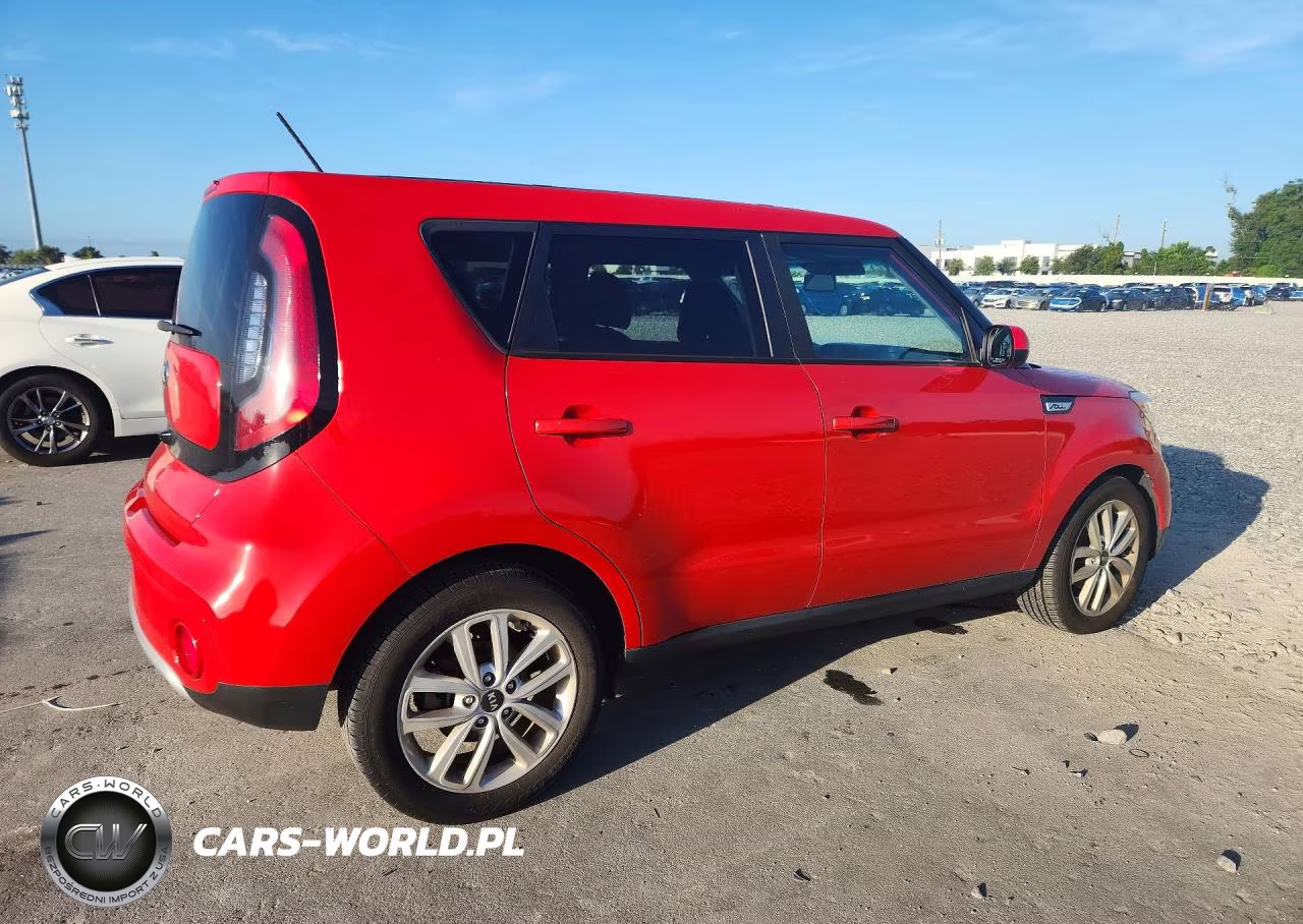 2017 Kia Soul + VIN:KNDJP3A56H7424104 - 3