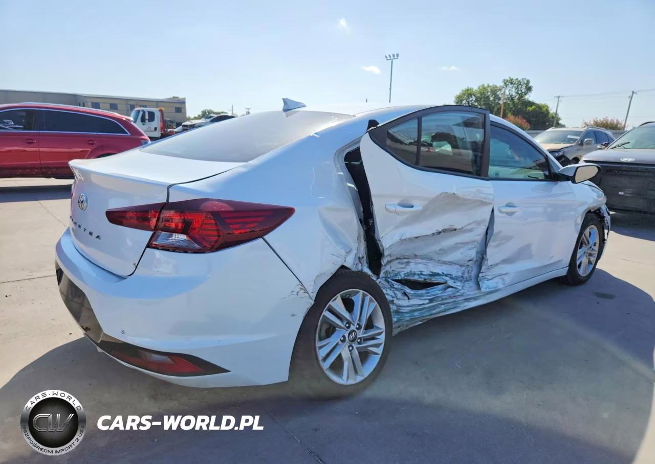 2020 Hyundai Elantra Sel VIN:5NPD84LF5LH596845 - 3