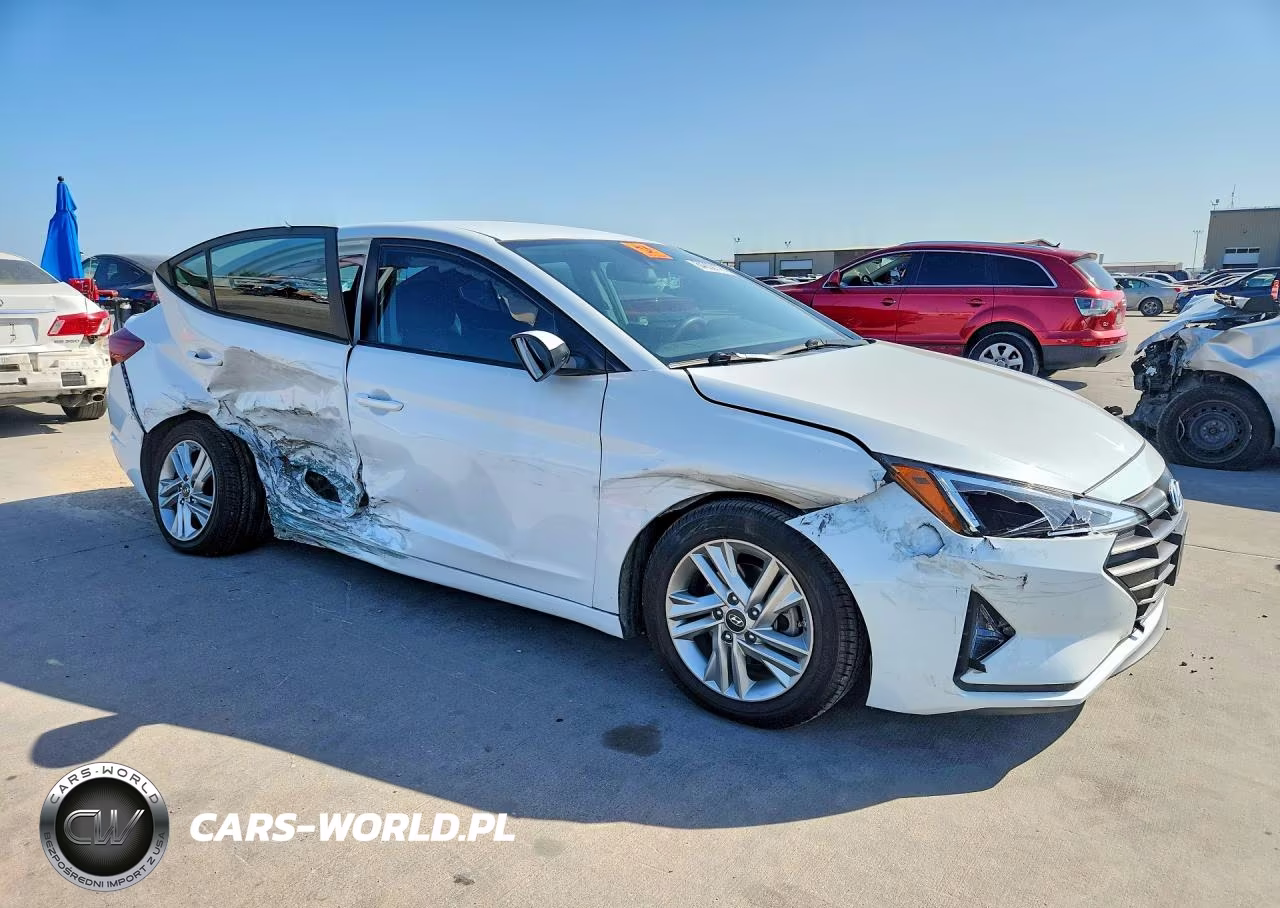 2020 Hyundai Elantra Sel VIN:5NPD84LF5LH596845 - 4