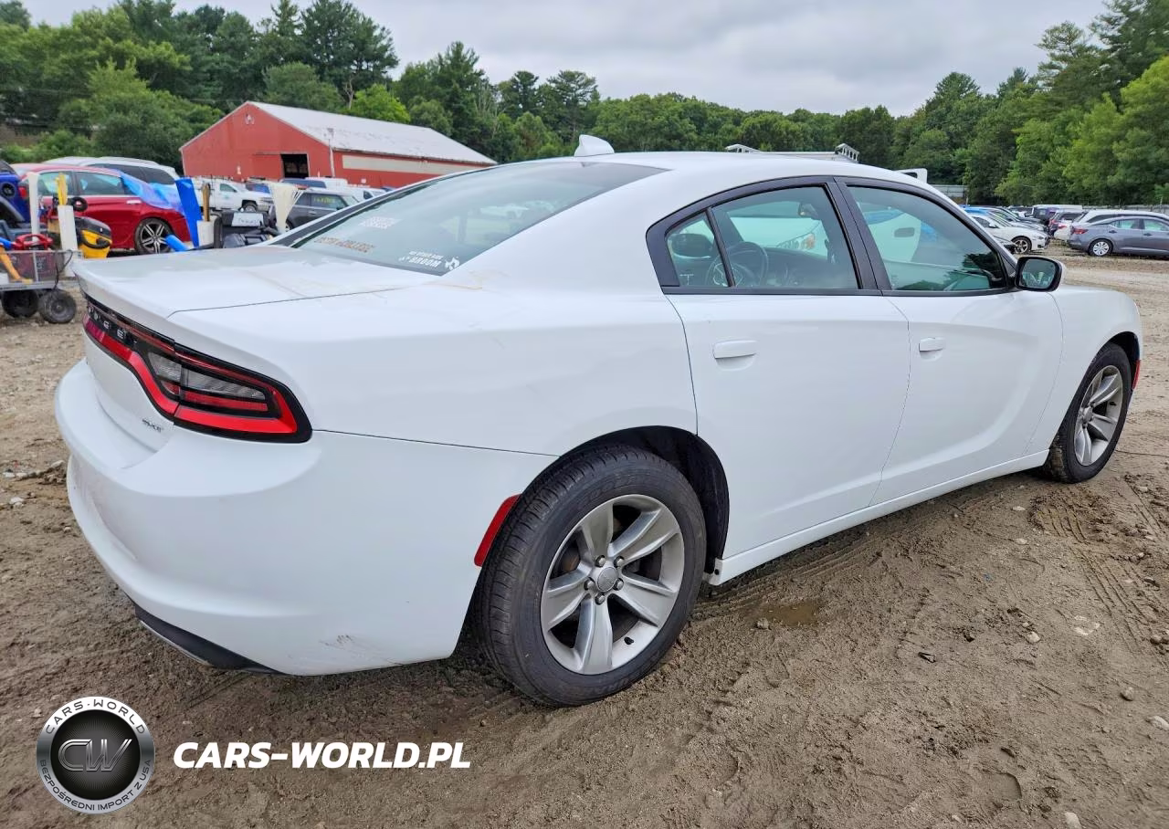 2015 Dodge Charger Sxt VIN:2C3CDXHG1FH840079 - 3