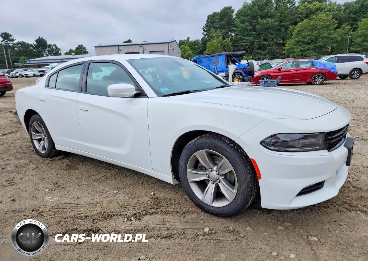 2015 Dodge Charger Sxt VIN:2C3CDXHG1FH840079 - 4