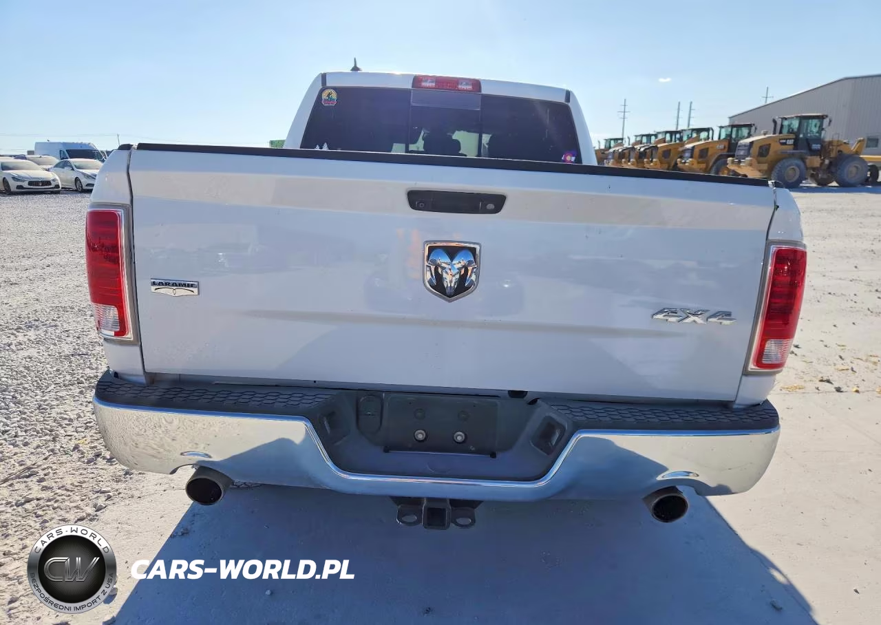 2018 Ram 1500 Laramie VIN:1C6RR7NT9JS115864 - 6