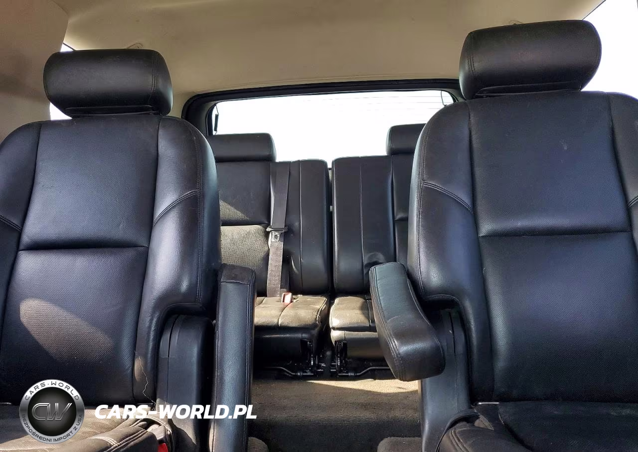 2010 GMC Yukon Denali VIN:1GKUKEEF6AR193570 - 10