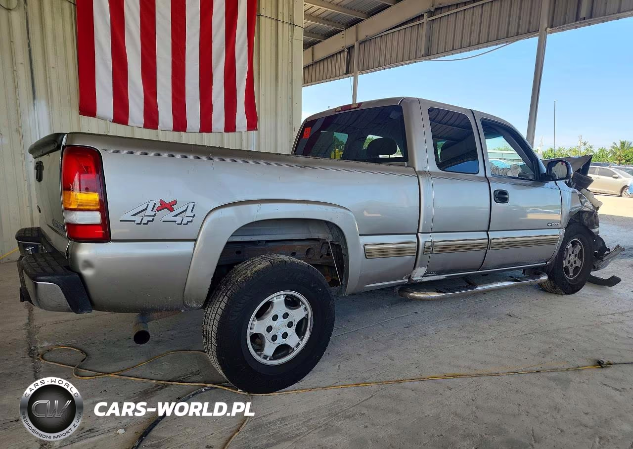 2000 Chevrolet Silverado K1500 VIN:2GCEK19T5Y1237585 - 3