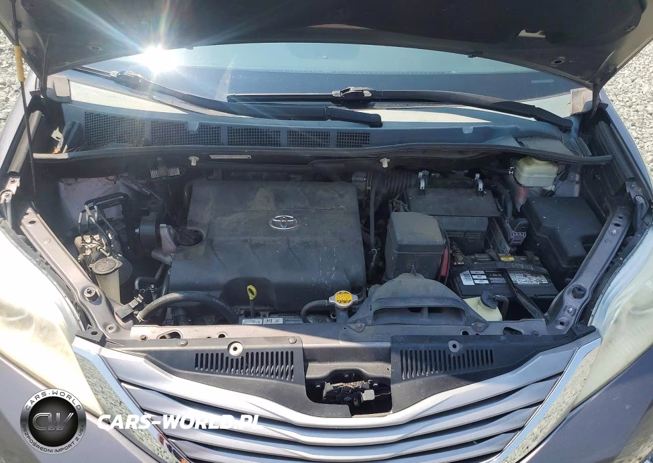 2015 Toyota Sienna Xle 8-Passenger VIN:5TDYK3DCXFS585243 - 12