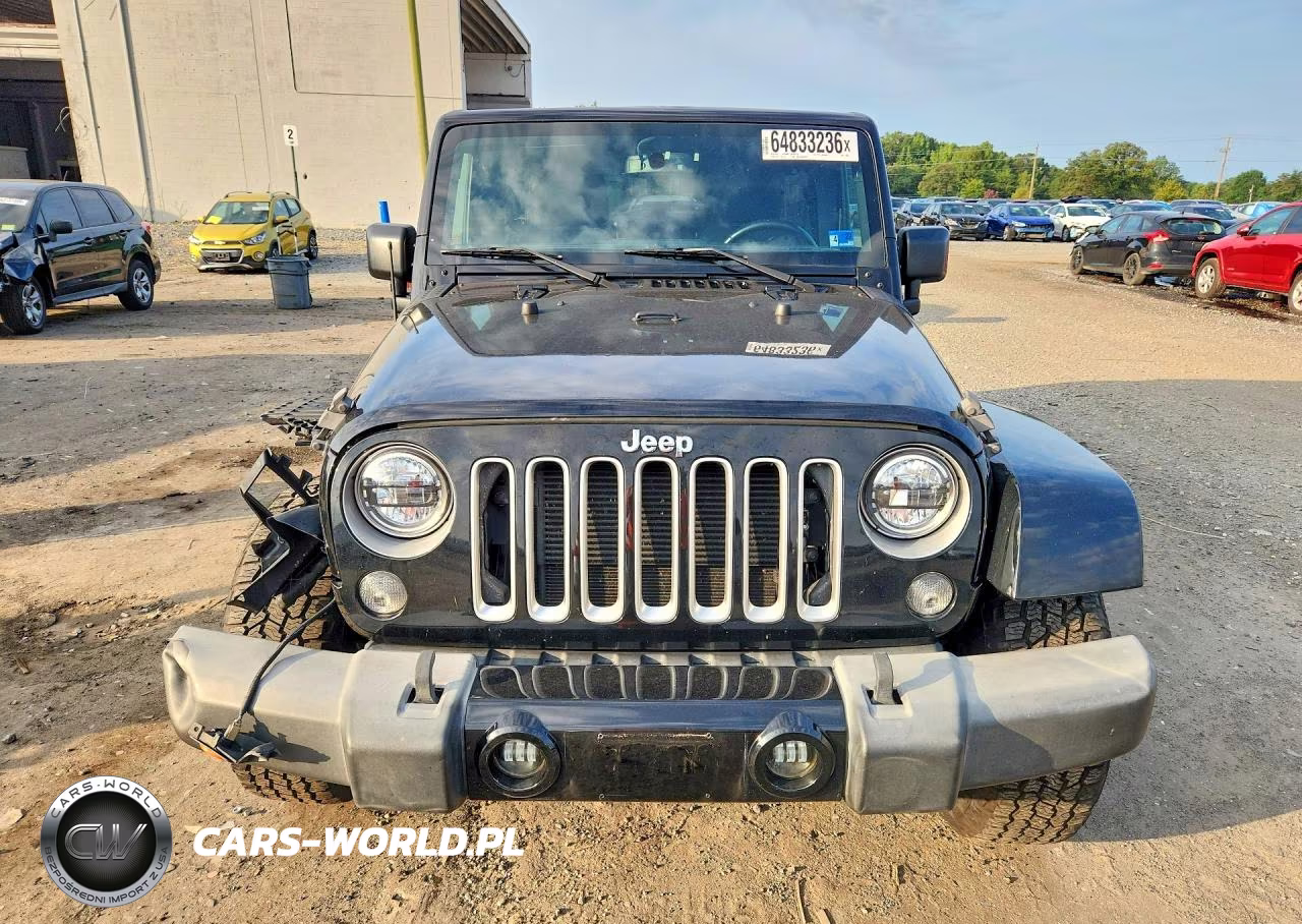 2016 Jeep Wrangler Unlimited Sahara VIN:1C4BJWEG3GL117840 - 5