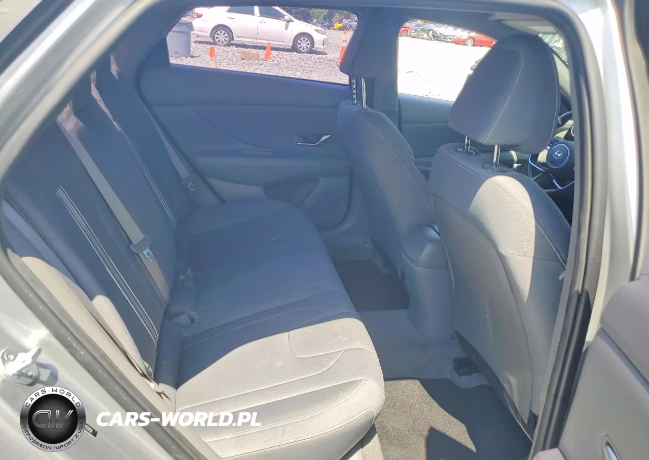 2023 Hyundai Elantra Sel VIN:5NPLS4AG8PH112858 - 10