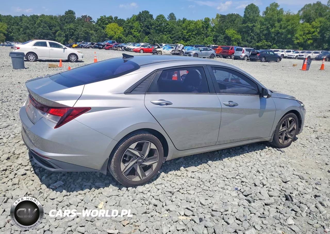2023 Hyundai Elantra Sel VIN:5NPLS4AG8PH112858 - 3
