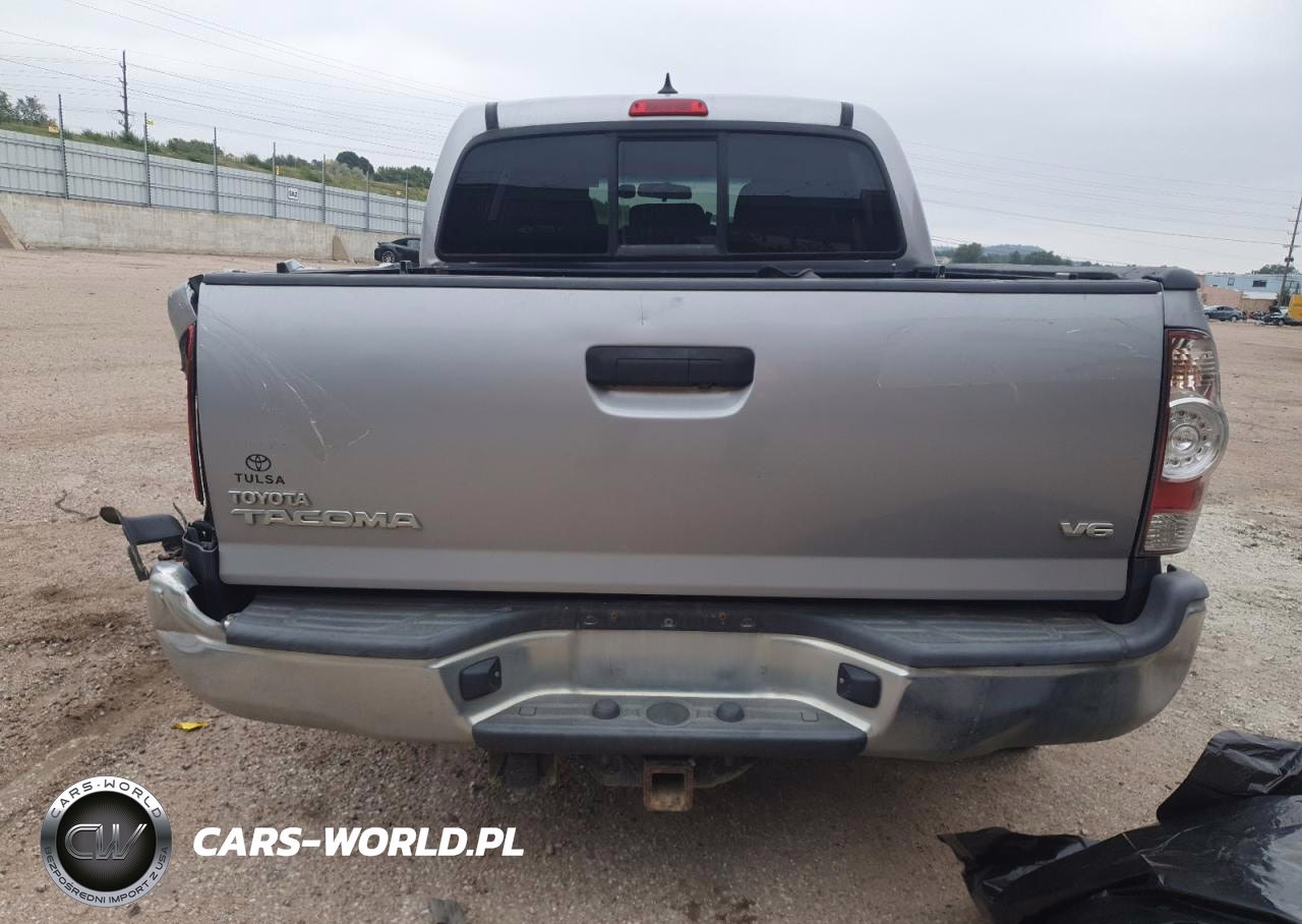 2015 Toyota Tacoma Double Cab VIN:5TFLU4EN5FX130997 - 6