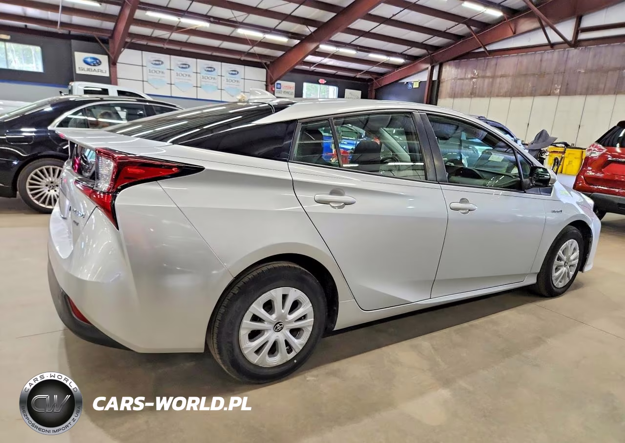 2020 Toyota Prius L Eco VIN:JTDKARFU3L3116834 - 3