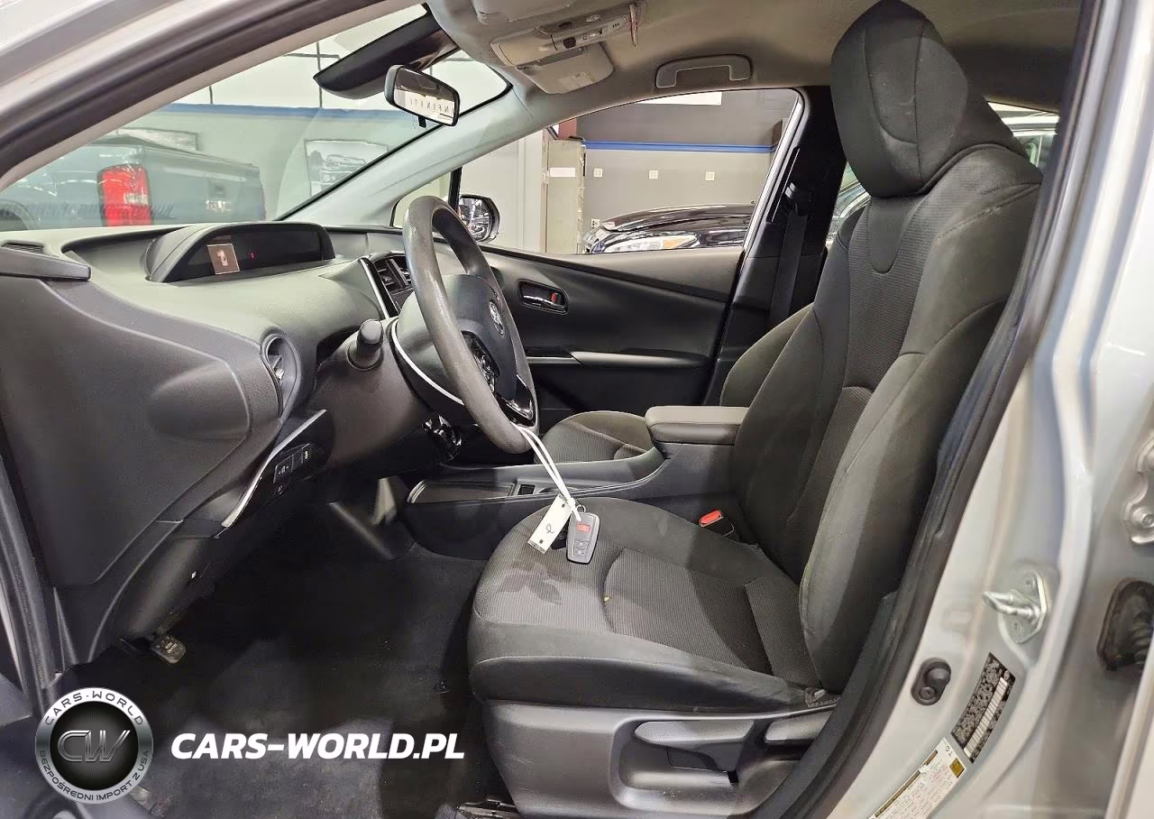 2020 Toyota Prius L Eco VIN:JTDKARFU3L3116834 - 7