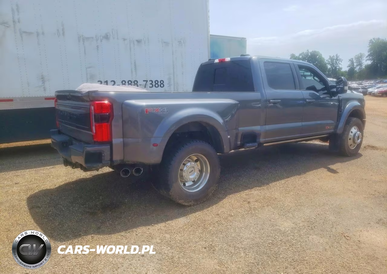 2025 Ford F450 Super Duty VIN:1FT8W4DM3SEE10433 - 3