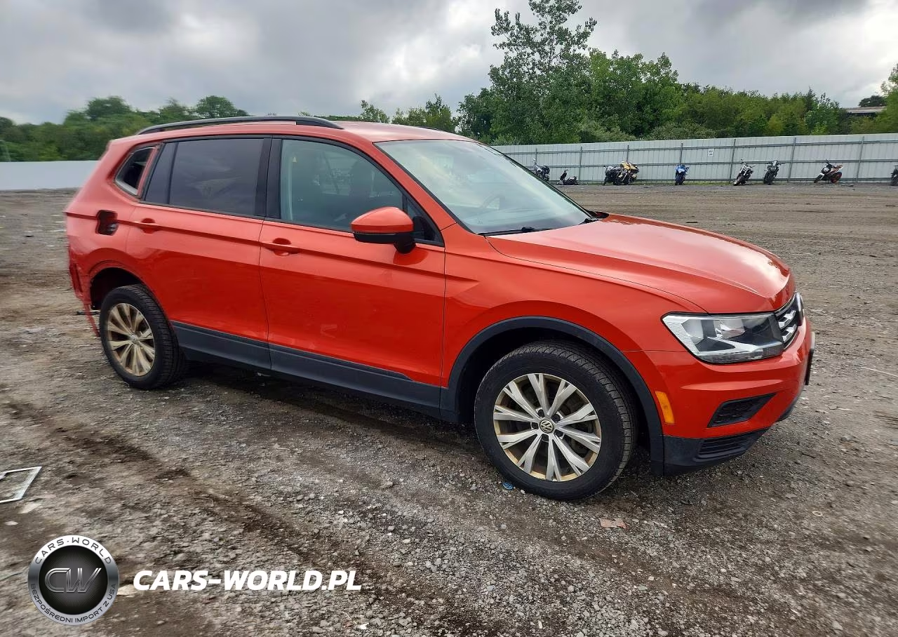 2018 Volkswagen Tiguan S VIN:3VV0B7AX5JM109360 - 4