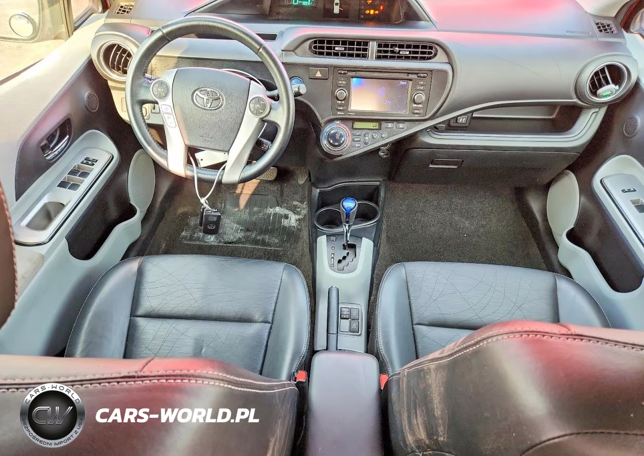 2013 Toyota Prius C Four VIN:JTDKDTB37D1032238 - 8