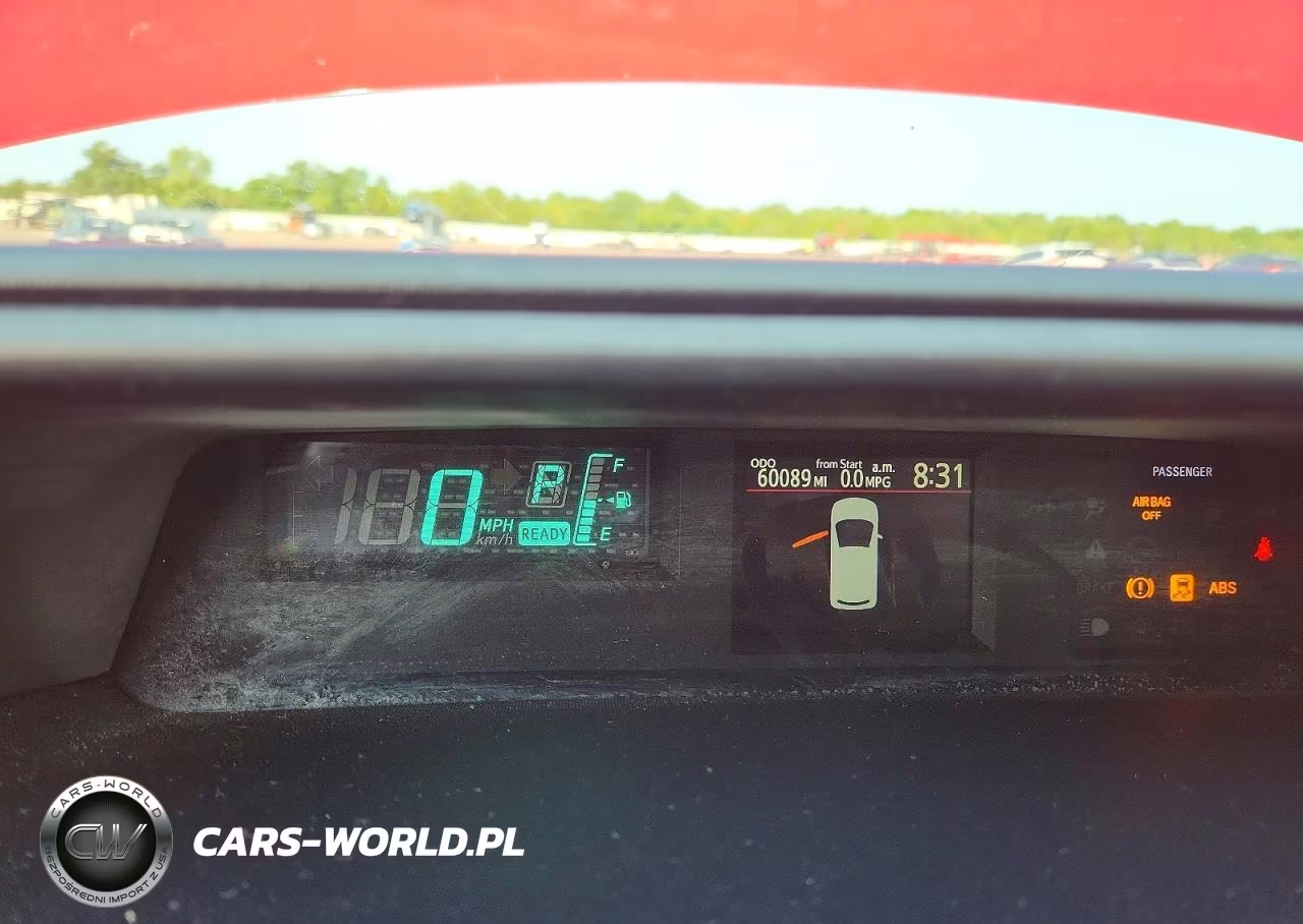 2013 Toyota Prius C Four VIN:JTDKDTB37D1032238 - 9