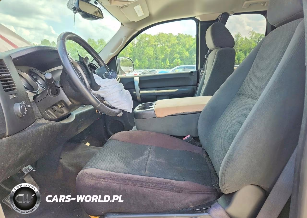 2008 Chevrolet Silverado C1500 VIN:1GCEC19J08Z255852 - 7