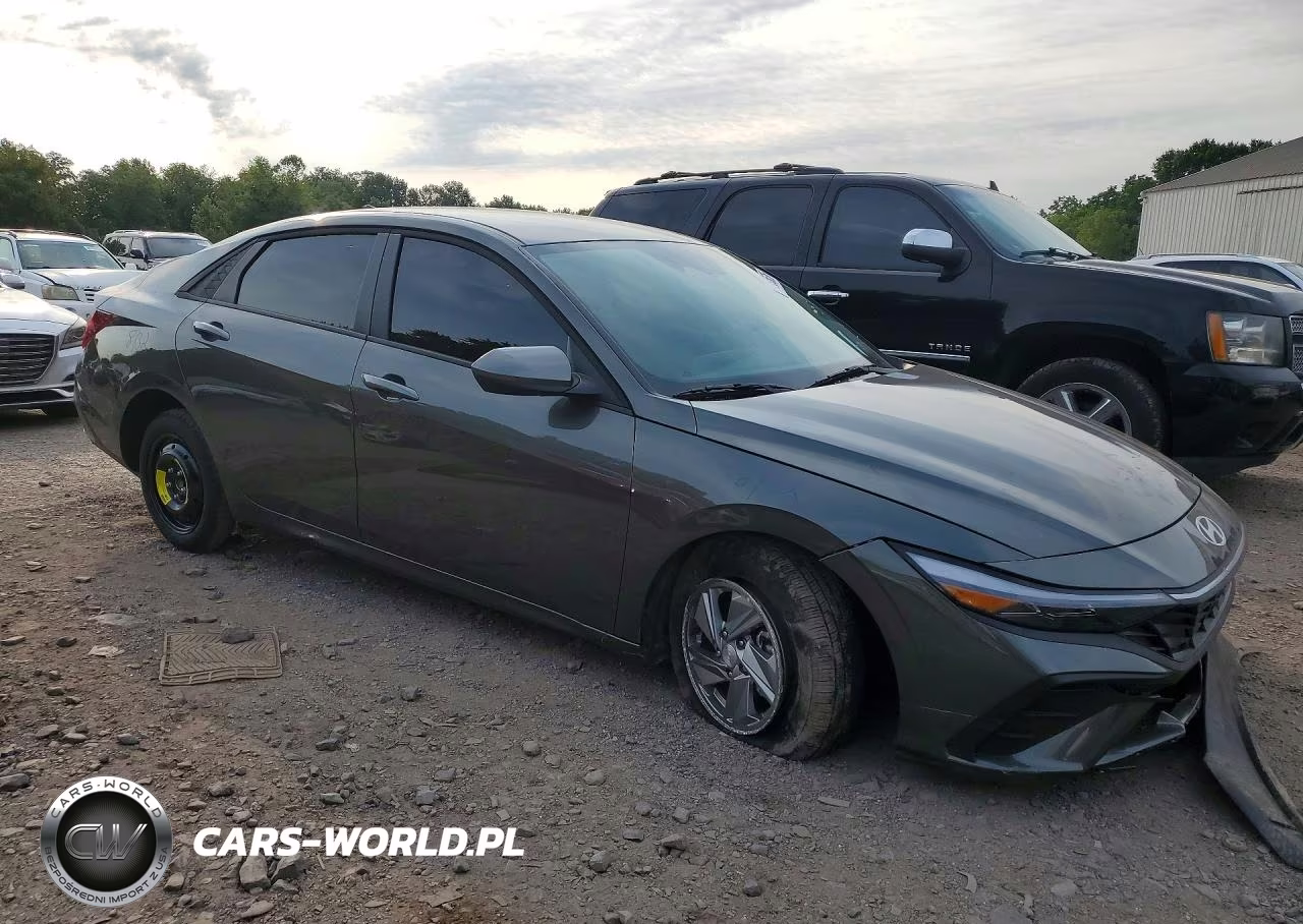 2026 Hyundai Elantra Se VIN:KMHLL4DG2TU175698 - 4