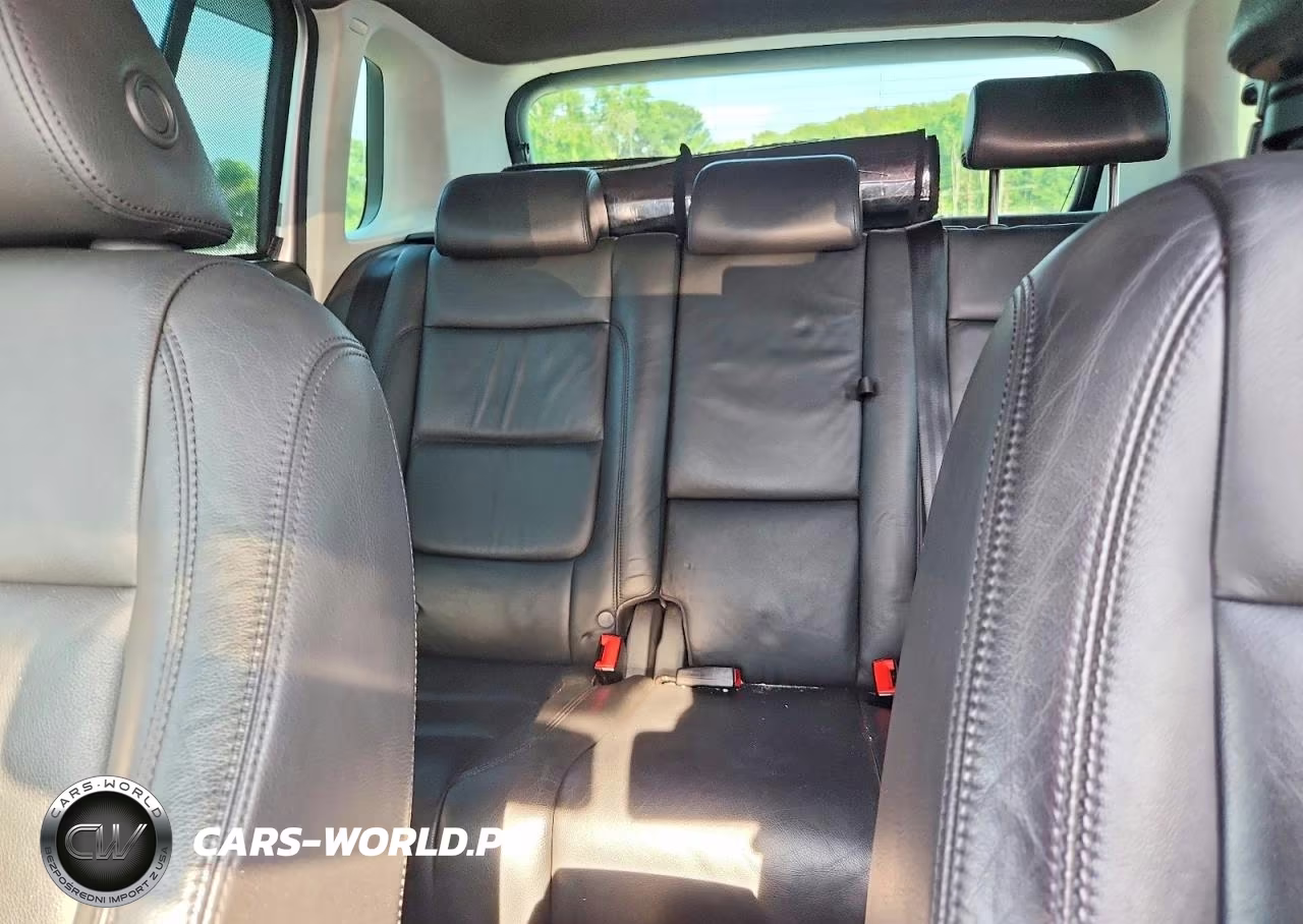 2010 Volkswagen Tiguan S VIN:WVGAV7AX5AW500725 - 10