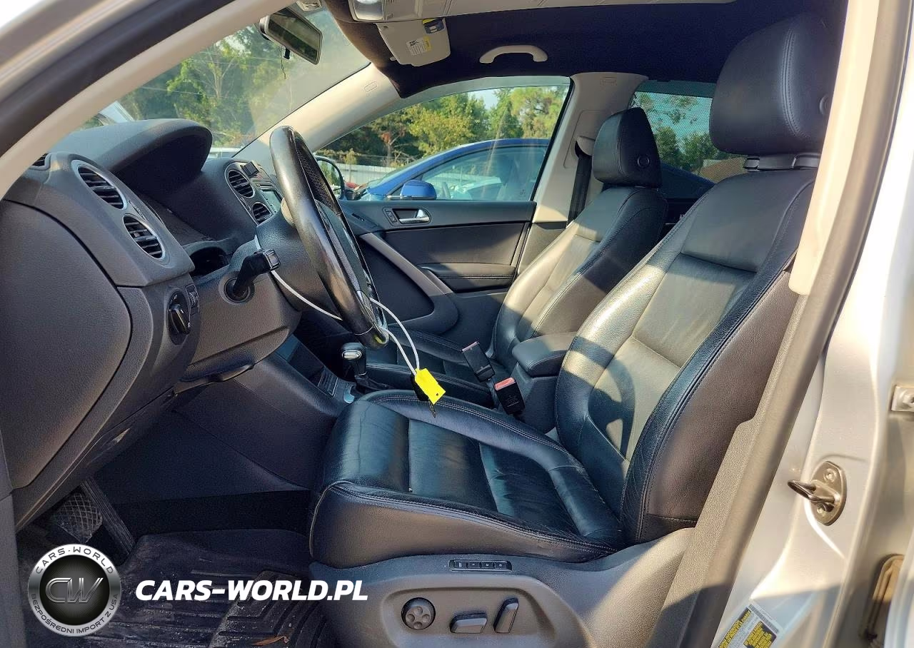 2010 Volkswagen Tiguan S VIN:WVGAV7AX5AW500725 - 7