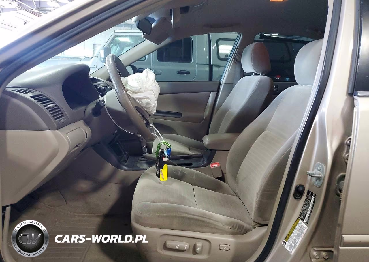 2005 Toyota Camry Le VIN:4T1BE32K25U045849 - 7