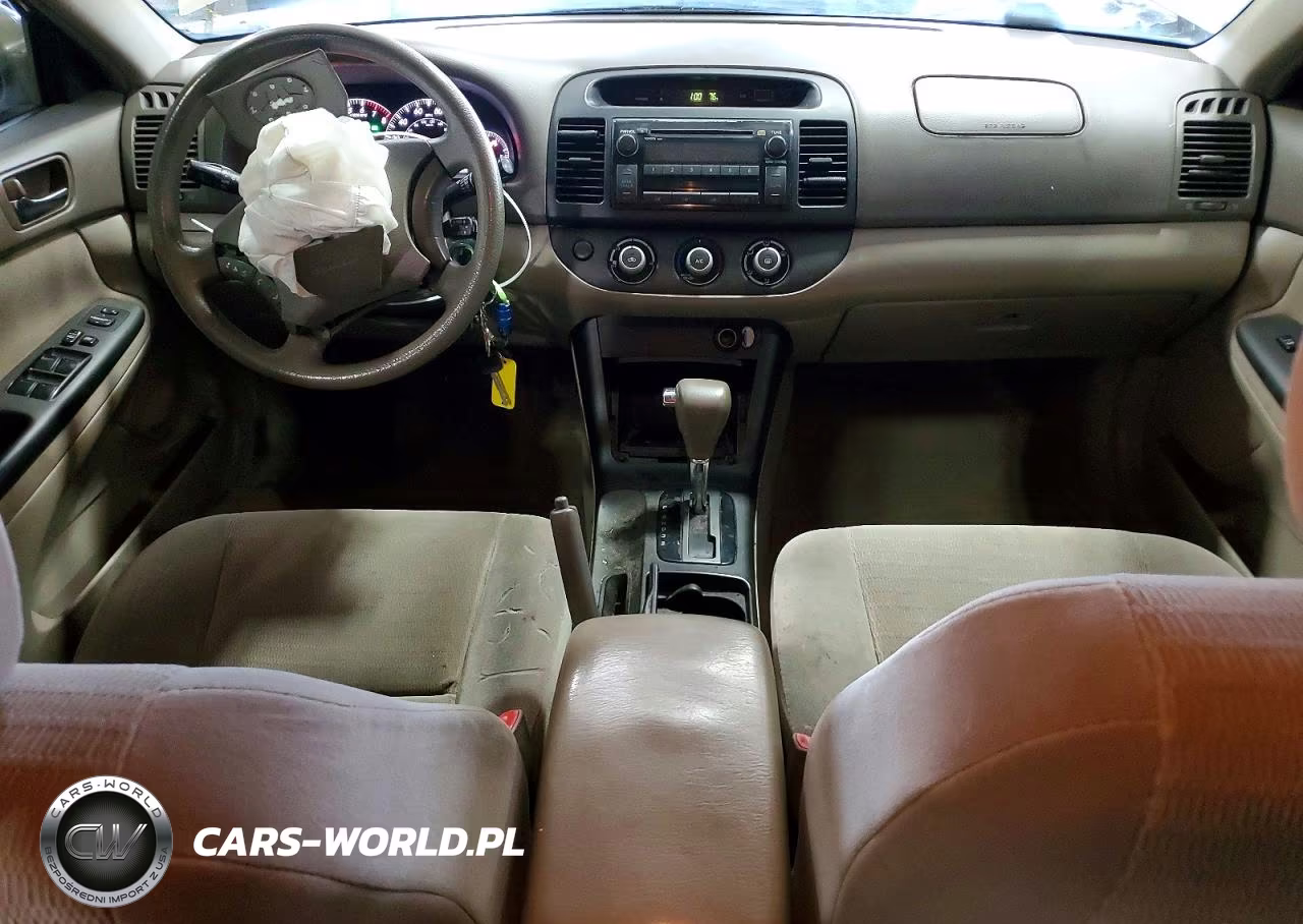 2005 Toyota Camry Le VIN:4T1BE32K25U045849 - 8