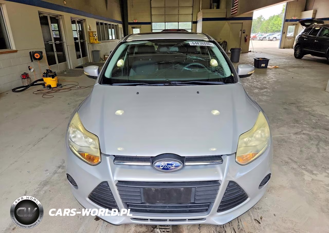 2013 Ford Focus Se VIN:1FADP3K23DL318864 - 5