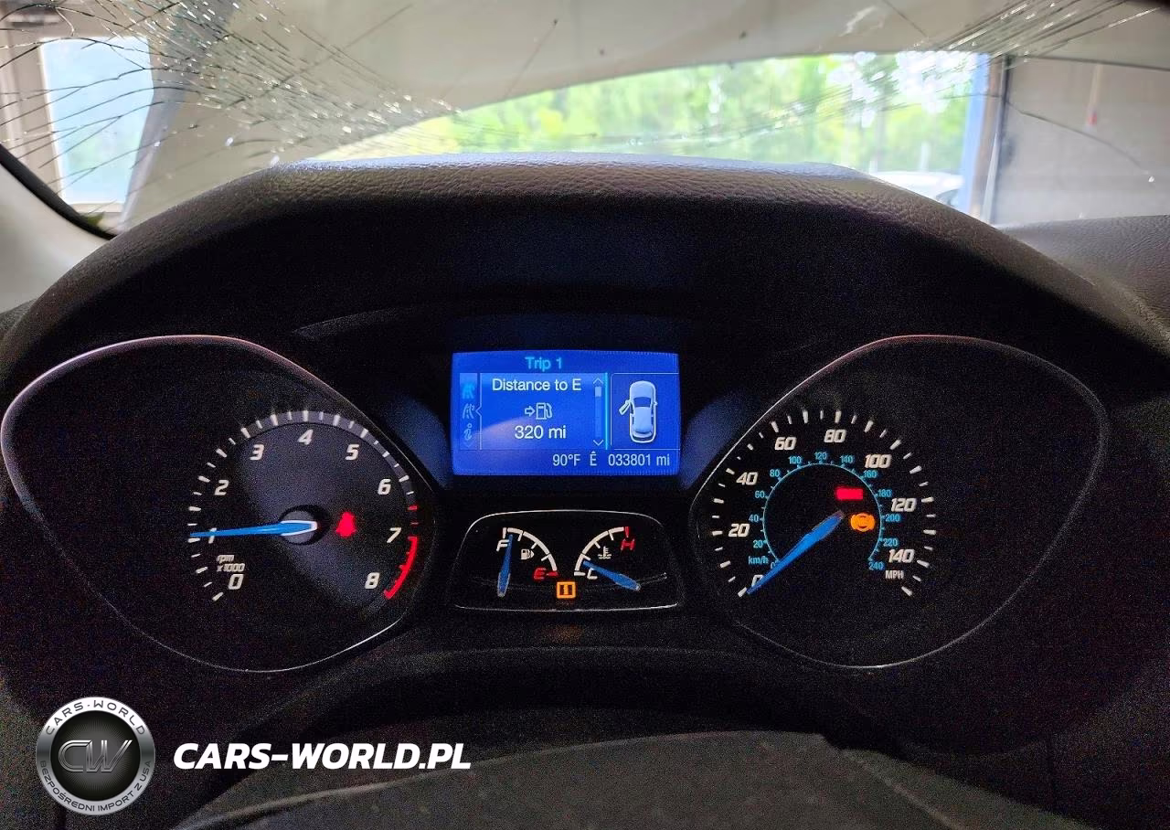 2013 Ford Focus Se VIN:1FADP3K23DL318864 - 9