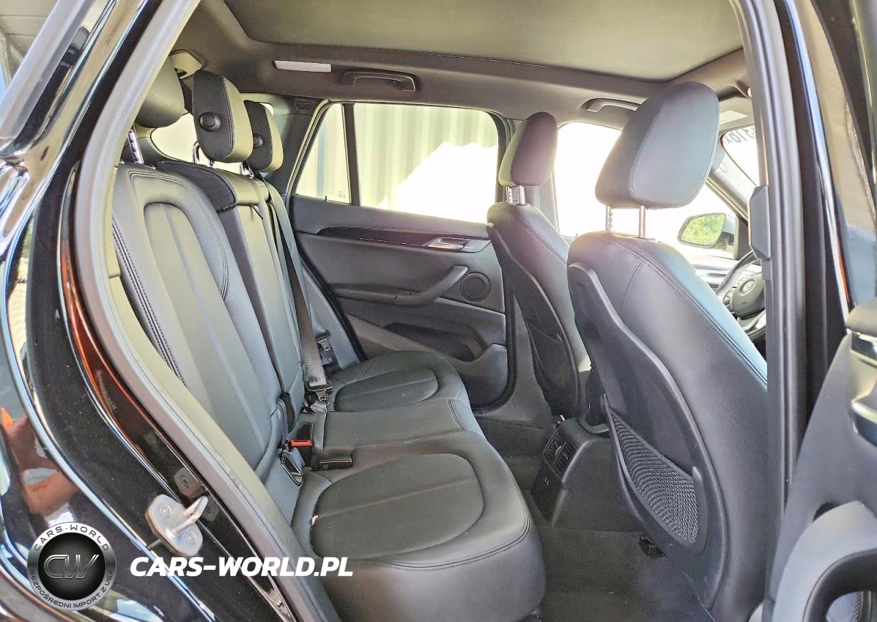 2019 BMW X1 xDrive28I VIN:WBXHT3C56K3H35625 - 10
