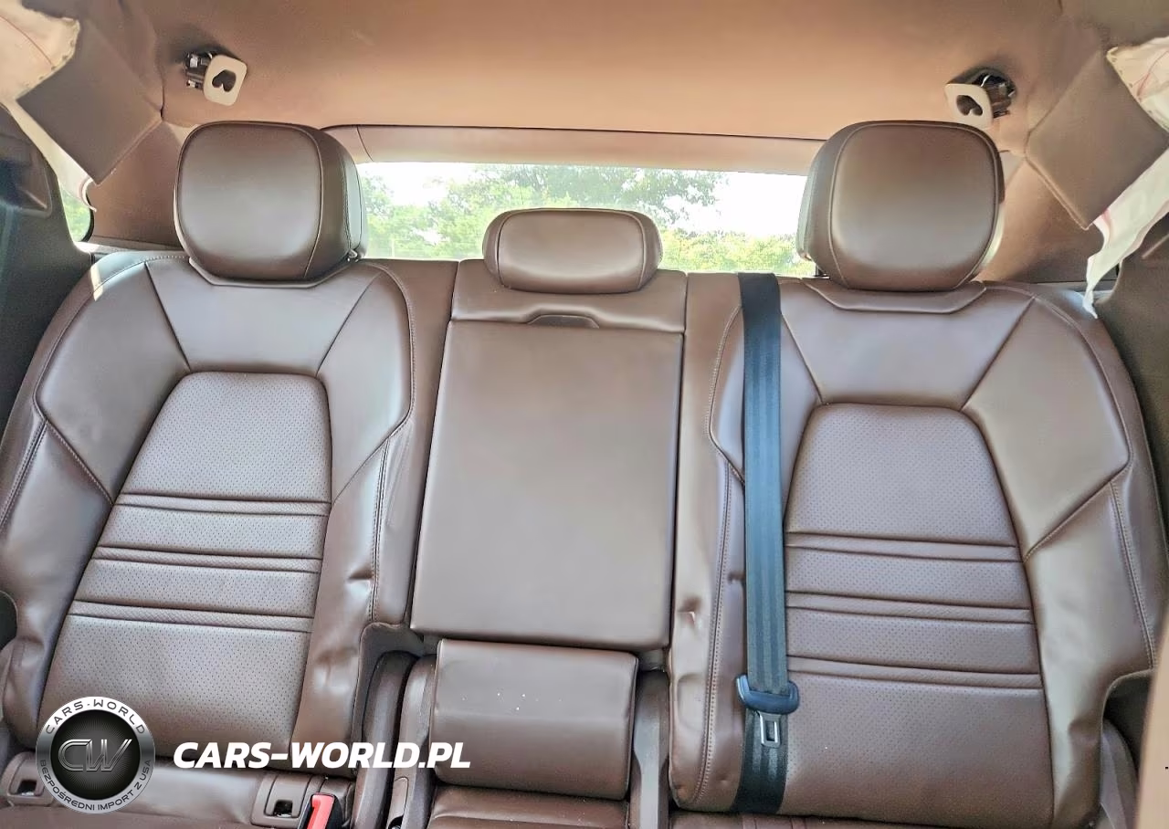 2019 Porsche Cayenne S VIN:WP1AB2AYXKDA64801 - 10