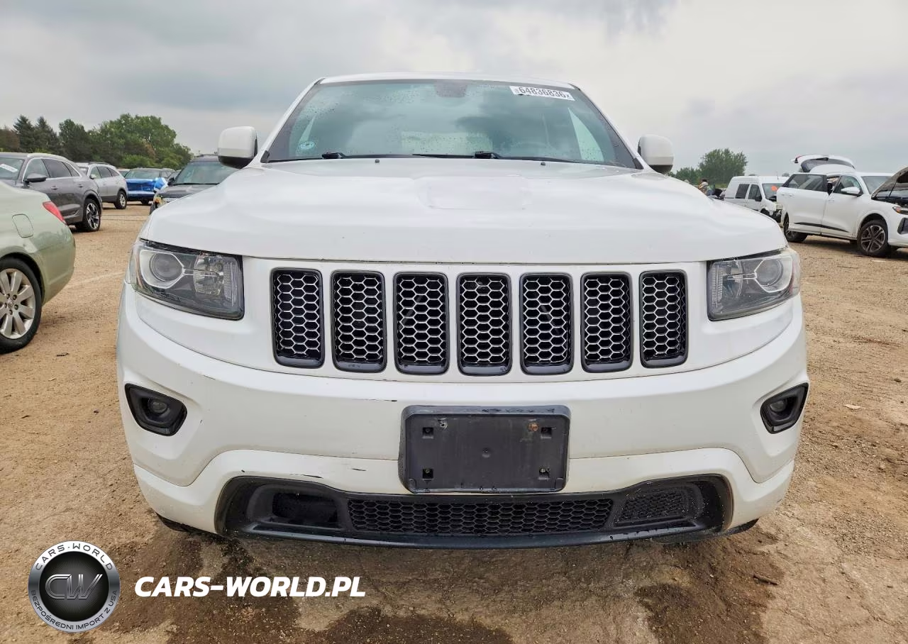 2015 Jeep Grand Cherokee Laredo VIN:1C4RJFAG2FC637398 - 5