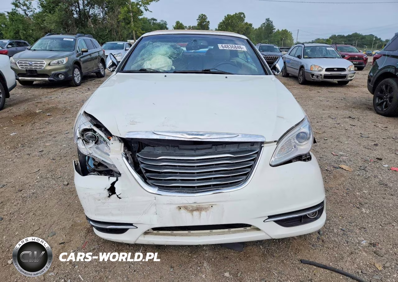 2011 Chrysler 200 Limited VIN:1C3BC7EG0BN600137 - 5