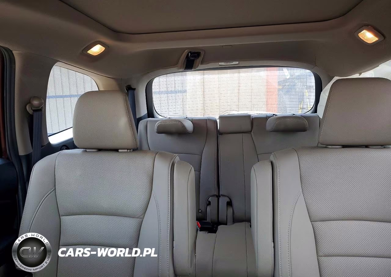 2021 Honda Pilot Elite VIN:5FNYF6H0XMB074851 - 10