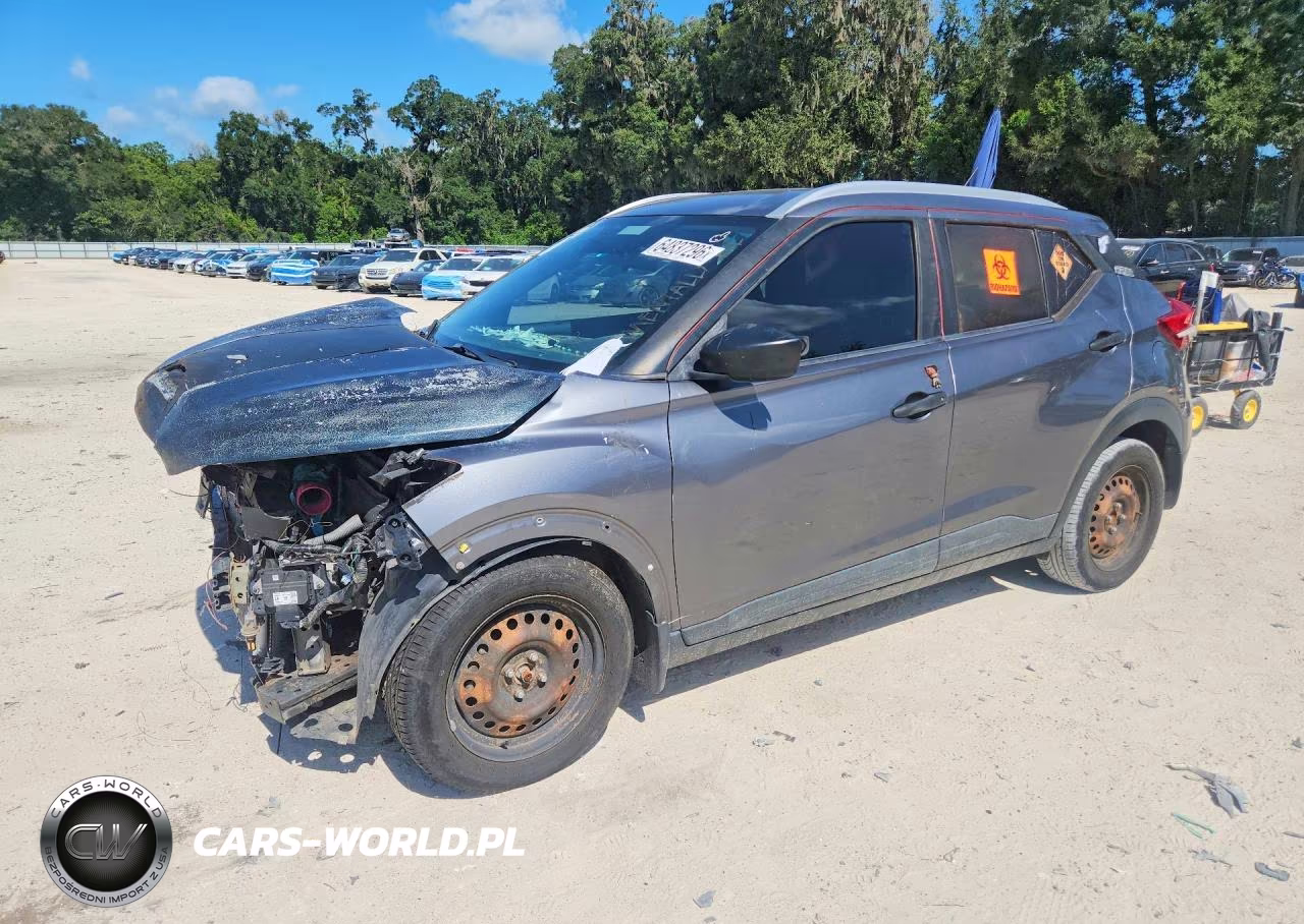 2018 Nissan Kicks S
