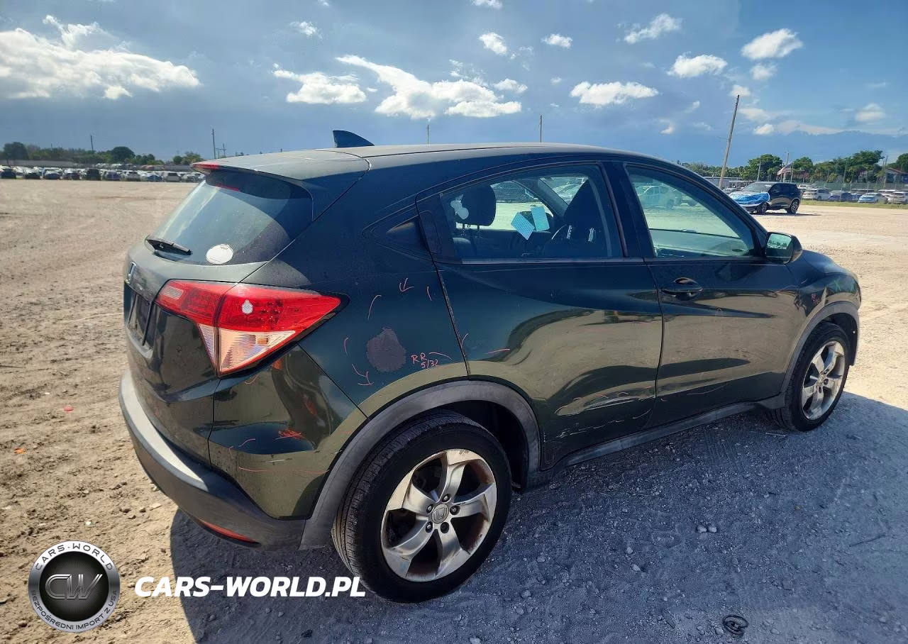 2017 Honda Hr-V Lx VIN:3CZRU5H3XHM704555 - 3