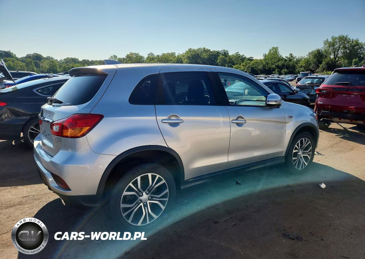 2018 Mitsubishi Outlander Sport Es VIN:JA4AR3AU9JZ013043 - 3