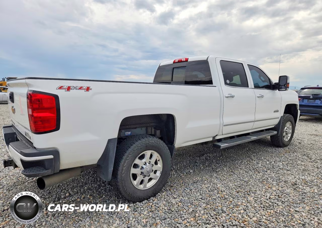 2015 Chevrolet Silverado K3500 High Country VIN:1GC4K1E86FF664633 - 3