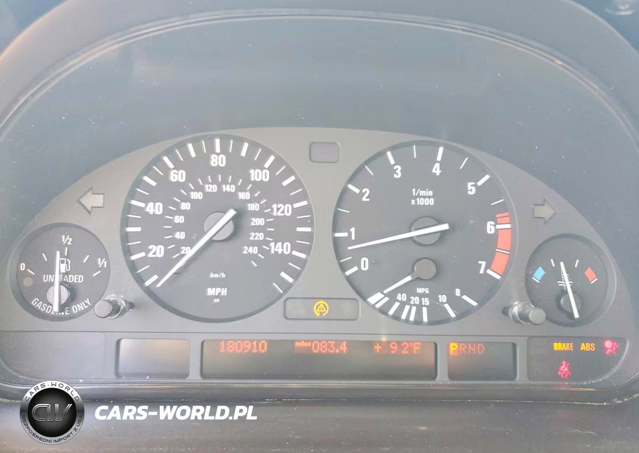 2000 BMW X5 4.4I VIN:WBAFB3357YLH05577 - 9