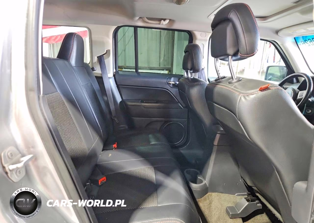 2016 Jeep Patriot Sport VIN:1C4NJRBB0GD753147 - 11