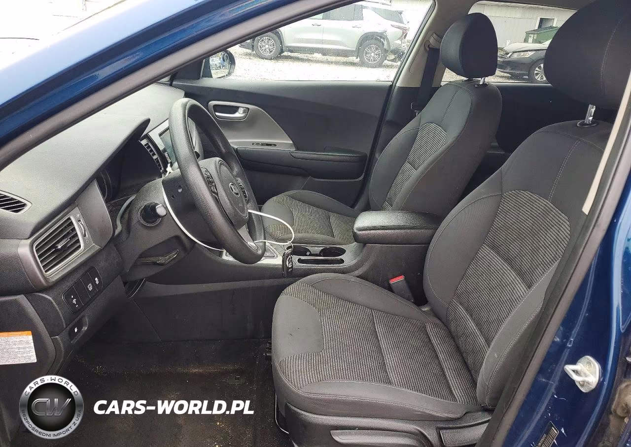 2019 Kia Niro Lx VIN:KNDCB3LC8K5250235 - 7