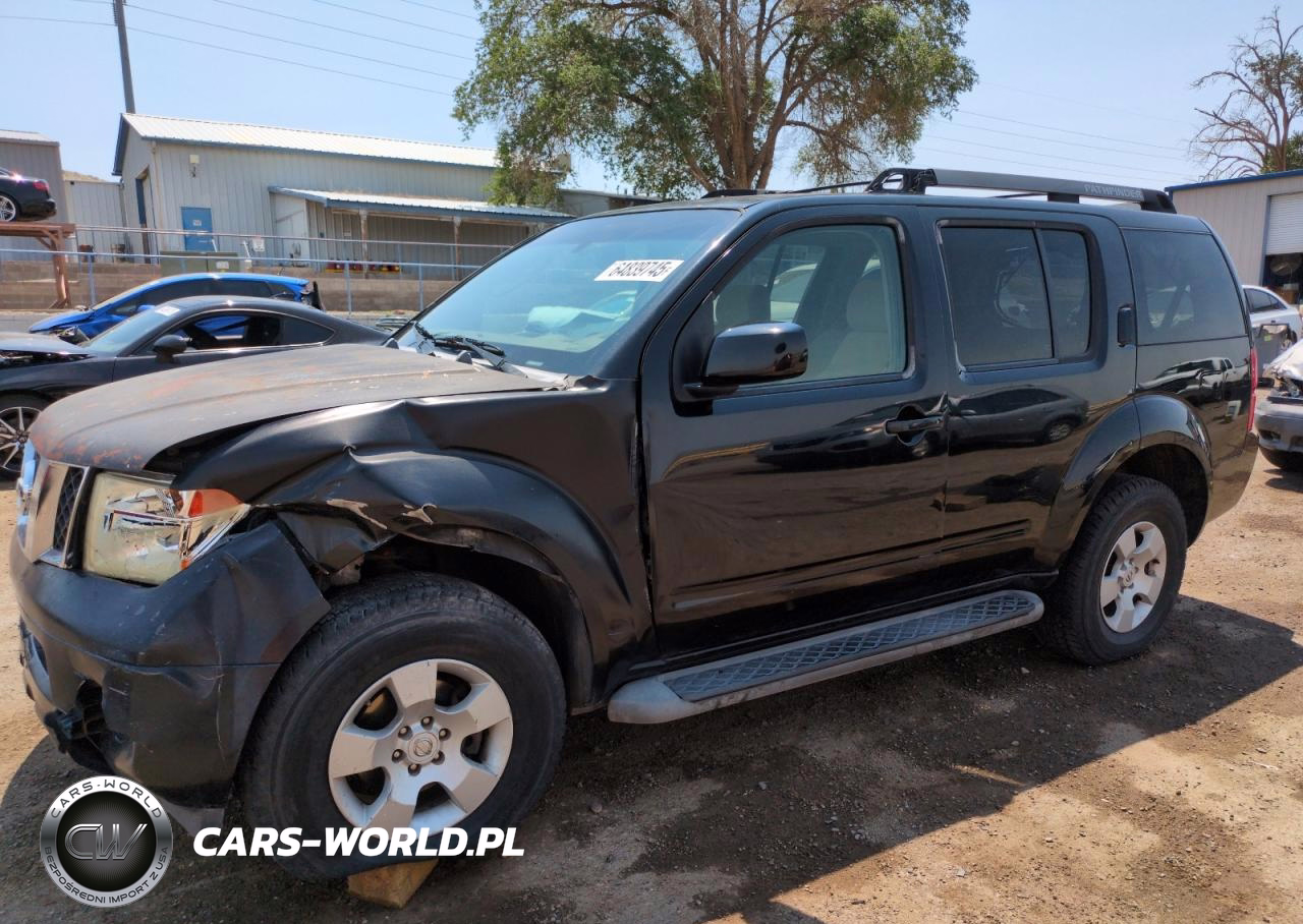 2005 Nissan Pathfinder Le