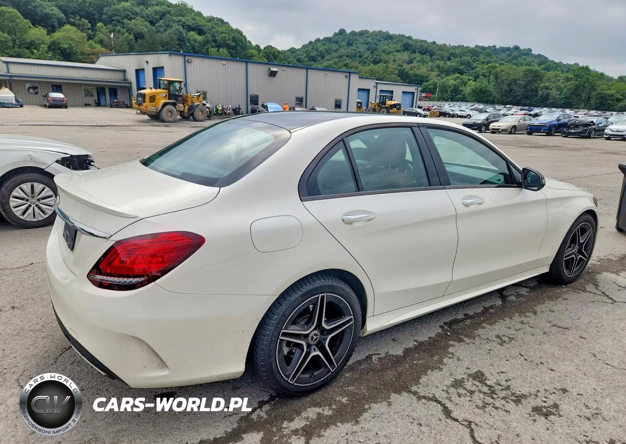 2019 Mercedes-Benz C 300 4Matic VIN:55SWF8EB2KU308632 - 3